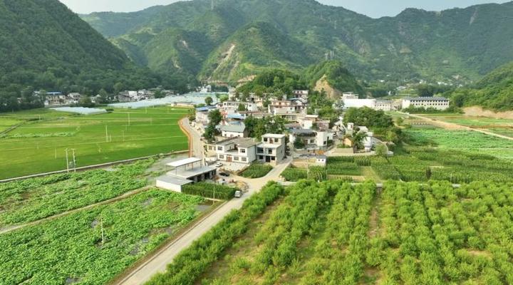 简篇-色河铺镇陆家湾村“14393”模式提升乡村治理水平