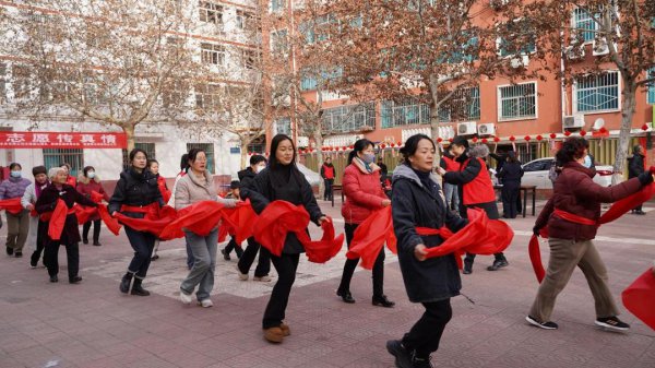 元宵共团圆 志愿暖人心